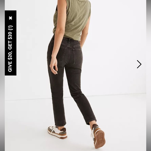 Madewell Curvy Perfect Vintage Jeans in Lunar Wash - Picture 3 of 3